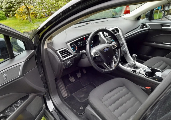 Ford Mondeo cena 25000 przebieg: 341000, rok produkcji 2015 z Łódź małe 46